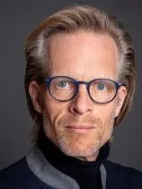 Portrait_Kronenberg