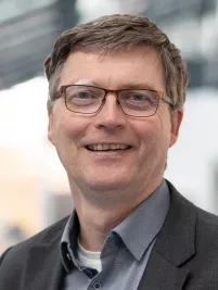 2023_fbinf_Portrait_Rainer_Herpers_Miriam_Thues_005