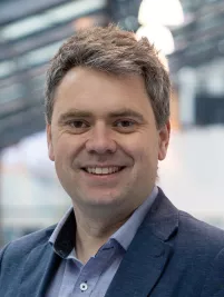 20250425_fbinf_Könsgen_Raoul_Bild_Miriam_Kist_006