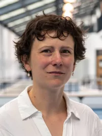 20260505_fbinf_Portrait_Marie_Bergmann_Bild_Miriam_Kist_008