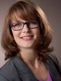 fb05_nicole_strauss.jpg (DE)