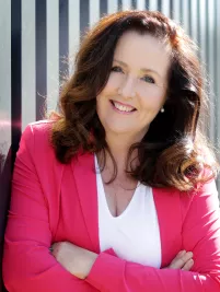portraet andrea schroeder website.jpg (DE)
