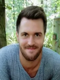 portraet_julian_rech_2020_privat.jpg (DE)