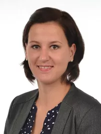 portraet_sara_schaefer_cut.jpg (DE)