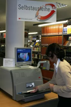 Selbstausleihe 2005