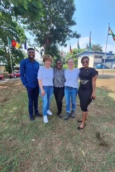 Besuch an der UCC in Ghana_Bild mit Studierenden 02122025 Foto Cramer