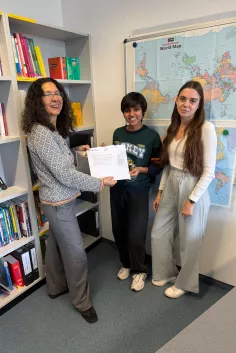 Übergabe des Sprachtandem-Zertifikats Foto Daniel Seibert 27112025