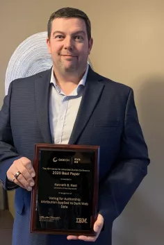 20210226_fbinf_best_paper_kenneth_kent.jpg (DE)