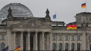 Das Protokoll als symbolisches Phänomen in der strategischen Repräsentation von Organisationen: 