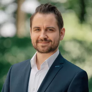 Sebastian Heinen Personenporträt Mitarbeiter IZNE