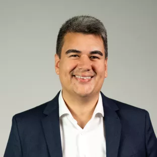 Reza Esmaillie