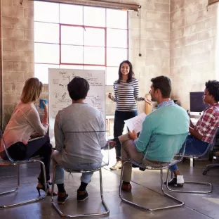 SKILLS_TrainerInnen_Istock_502393910.jpg (DE)