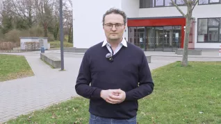 Jan-Thomas Bachmann Posterbild Neuberufenen-Video