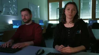 Screenshot Emily und Leonard Cyber Security and Privacy 2025042316