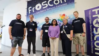 2025-08-16_fbinf_Froscon_2025_Kira Wazinski