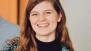 LucieGürtler_DeutscheWelle_portrait