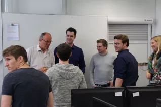 18b_alumni-tag-2016_20160617_fbinf_alumni-hbrs_mlh_bild120_workshop_mmk.jpg (DE)