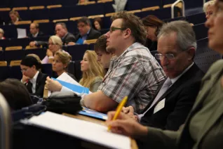 2011_medizintourismus_in_deutschland_5.jpg (DE)