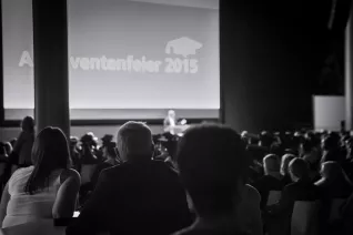 2015.10.24_hbrs-absolventenfeier_foto_nathan-dreessen_104.jpg (DE)