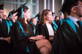 2015.10.24_hbrs-absolventenfeier_foto_nathan-dreessen_140.jpg (DE)