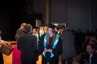 2015.10.24_hbrs-absolventenfeier_foto_nathan-dreessen_143.jpg (DE)