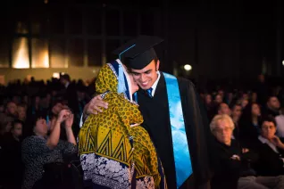 2015.10.24_hbrs-absolventenfeier_foto_nathan-dreessen_165.jpg (DE)