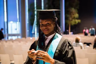 2015.10.24_hbrs-absolventenfeier_foto_nathan-dreessen_22.jpg (DE)