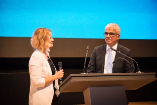 2015.10.24_hbrs-absolventenfeier_foto_nathan-dreessen_95.jpg (DE)