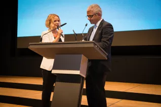 2015.10.24_hbrs-absolventenfeier_foto_nathan-dreessen_96.jpg (DE)