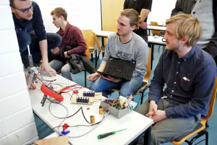 20160120_tag-des-offenen-projekts_FBEMT_StA_Foto-Flessing_img-0843 (DE)