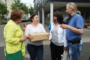 20160621_fbinf_sommerfest_hochschule_kw_bild_014.jpg (DE)