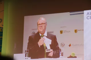 20160629_fbinf_ceremony_robocup2016leipzig_b-it-bots-team_bild101.jpeg (DE)