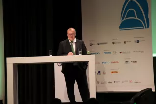 20160703_fbinf_ceremony_robocup_wm_2016_leipzig_kw_bild0231.jpg (DE)