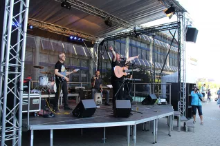 20170614_sommerfest_h_mit_night_angel_mlh_bild019.png (DE)
