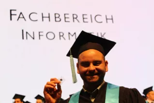 20171021_fbinf_absolventenabschlussfeier_kw_247.jpg (DE)