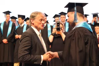 20171021_fbinf_absolventenabschlussfeier_mlh_126.jpg (DE)