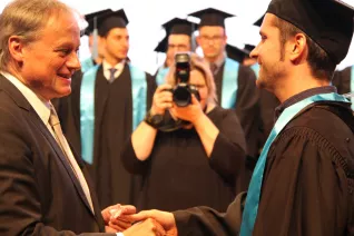 20171021_fbinf_absolventenabschlussfeier_mlh_128.jpg (DE)