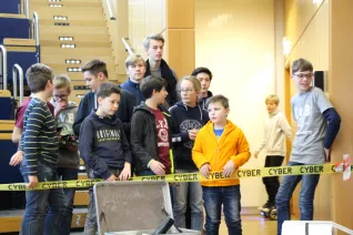 20180224_fbinf_robocupjunior_mlh_64.jpg (DE)