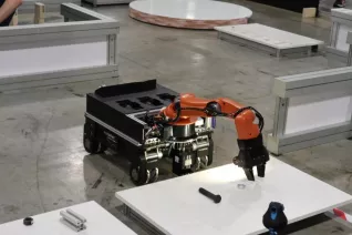 20190708_fbinf_b-it-bots_robocupwm_nair_d_galerie_img_019.jpg (DE)