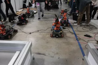 20190708_fbinf_b-it-bots_robocupwm_nair_d_galerie_img_026.jpg (DE)