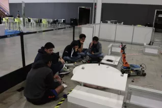 20190708_fbinf_b-it-bots_robocupwm_nair_d_galerie_img_027.jpg (DE)