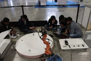 20190708_fbinf_b-it-bots_robocupwm_nair_d_galerie_img_030.jpg (DE)