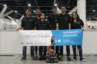 20190708_fbinf_b-it-bots_robocupwm_nair_d_galerie_img_041.jpg (DE)