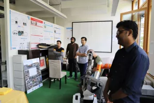 20190719_welcomeparty_b-it-bots_at_work_mt_img_017.jpg (DE)