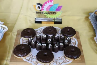 20190719_welcomeparty_b-it-bots_at_work_mt_img_120.jpg (DE)