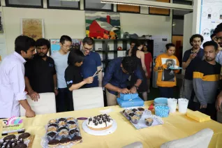 20190719_welcomeparty_b-it-bots_at_work_mt_img_125.jpg (DE)