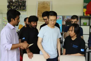 20190719_welcomeparty_b-it-bots_at_work_mt_img_133.jpg (DE)