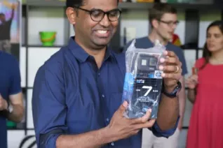 20190719_welcomeparty_b-it-bots_at_work_mt_img_145.jpg (DE)