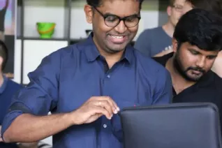 20190719_welcomeparty_b-it-bots_at_work_mt_img_160.jpg (DE)