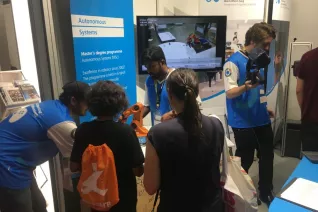 20190820-24_fbinf_gamescom2019_kw_phone_0014.jpg (DE)